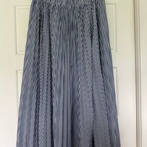 Pleated midi skirt in striped cotton blend